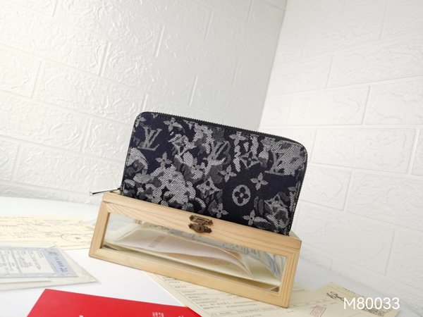 LVコピーウォレット正面デザイン